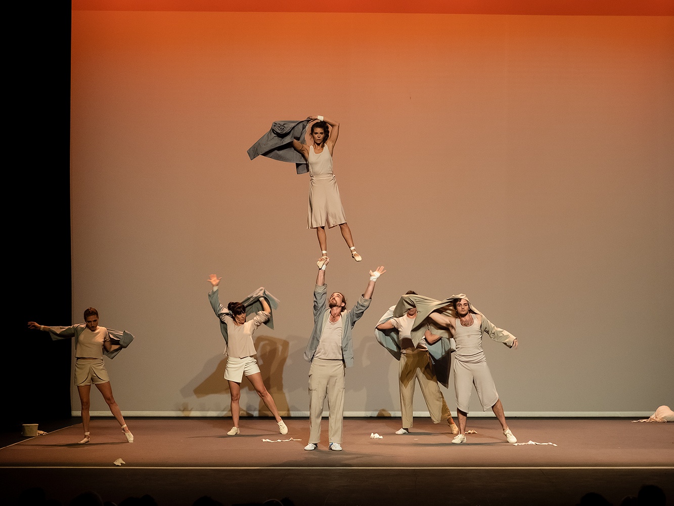 Espectaculo desprovisto 16