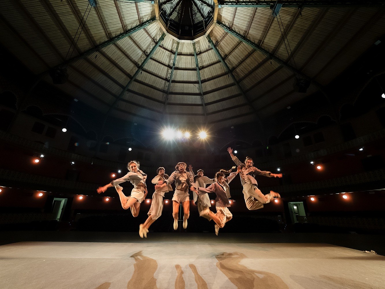 Espectaculo desprovisto 63