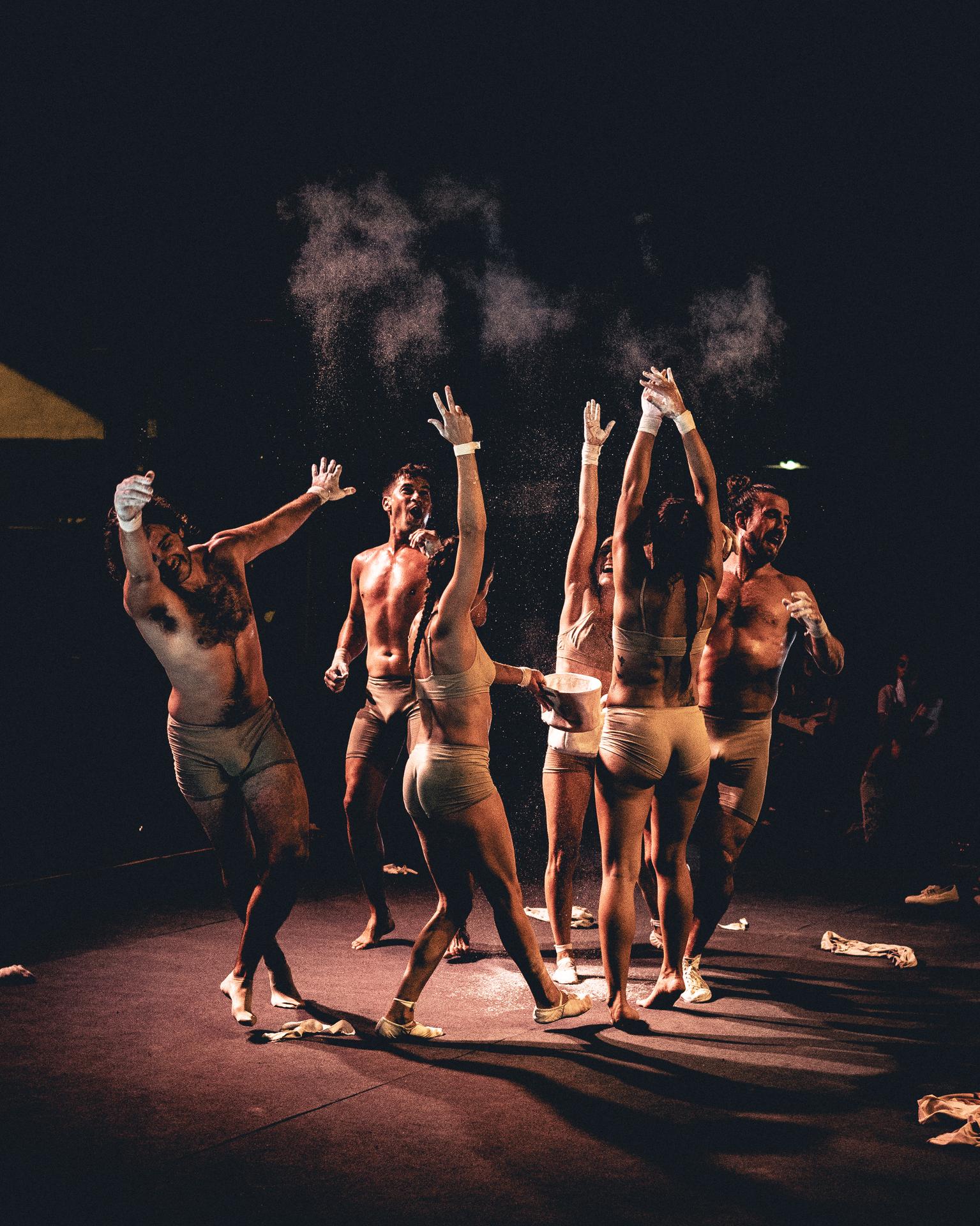 Espectaculo desprovisto 65