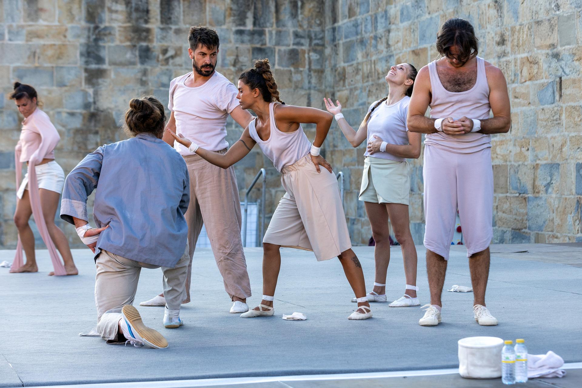 Espectaculo desprovisto 67