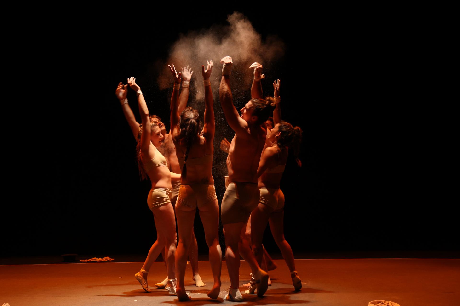 Espectaculo desprovisto 71